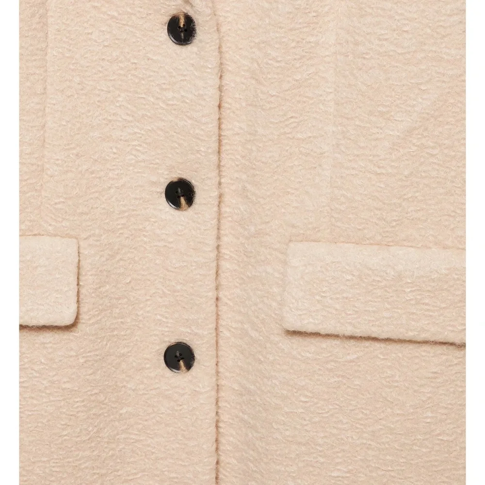 Pull and bear Long Coat Beige (bouclé) - Picture 8 of 9